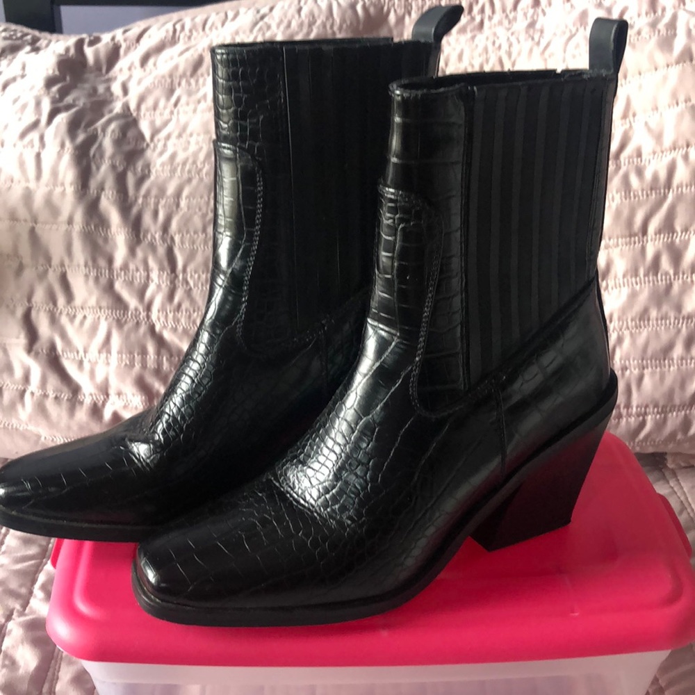 Black Halston booties